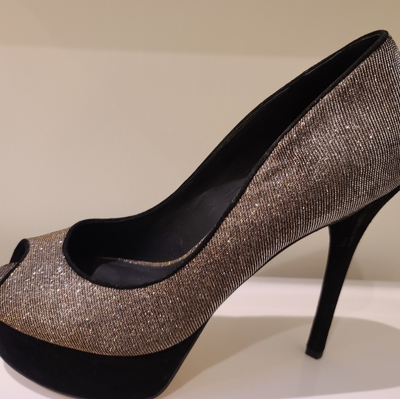 Size 10 Brian Atwood heels - Picture 13 of 16